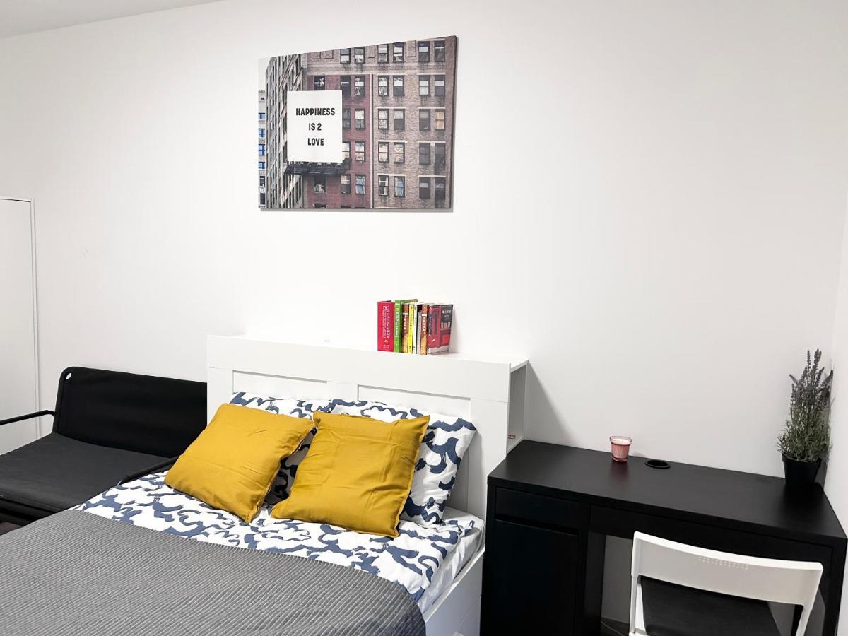 New 2022 Family&Friends Downtown Ac 3Br 2Ba Free Parking Big Balcony Near Metro&Train Station Self Check-In Apt Budapest Exteriör bild