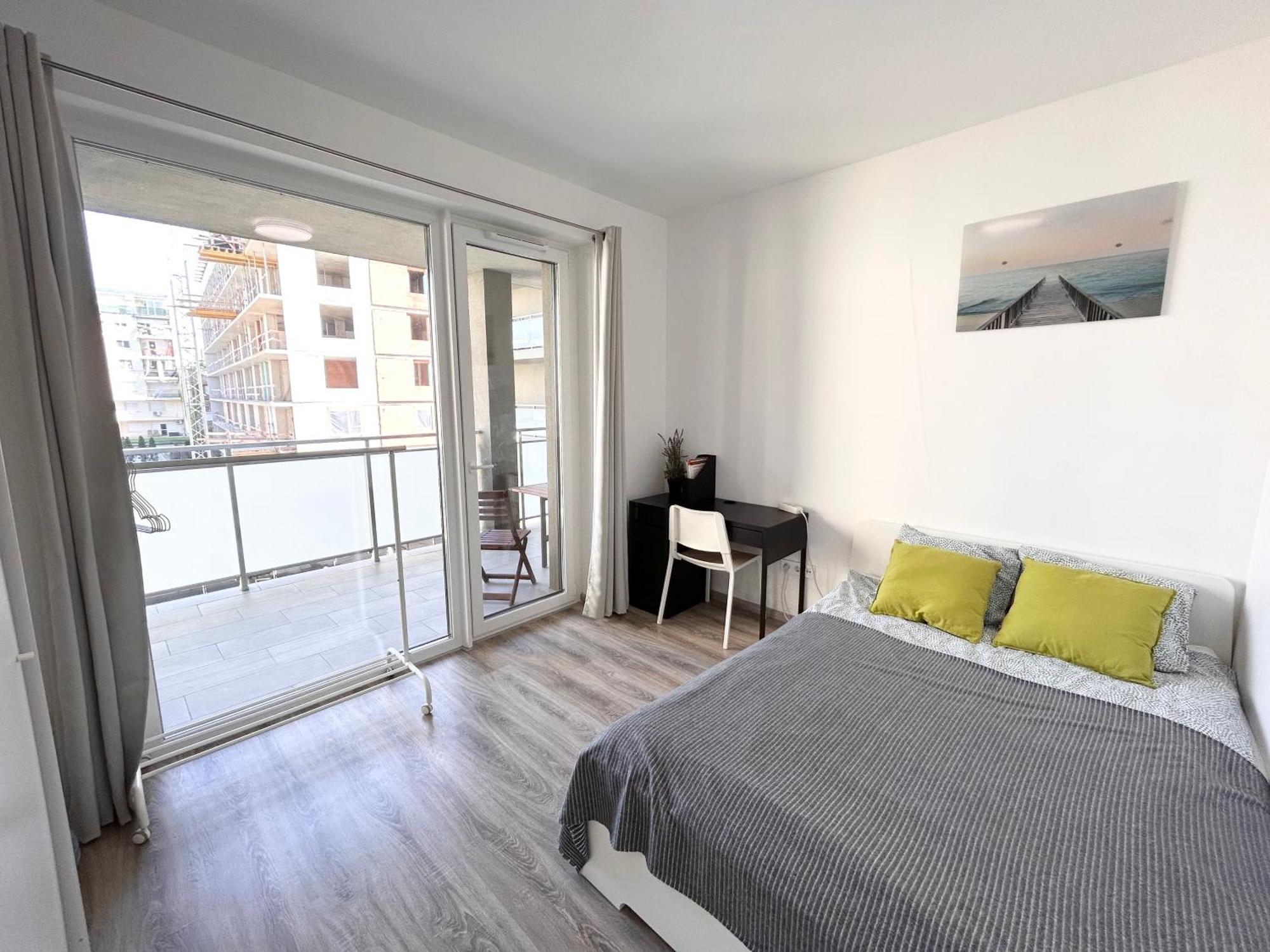 New 2022 Family&Friends Downtown Ac 3Br 2Ba Free Parking Big Balcony Near Metro&Train Station Self Check-In Apt Budapest Exteriör bild